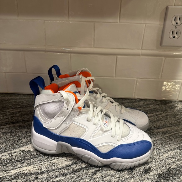 Nike Boys Air Jordan Jumpman Two DQ8431-148 White Basketball Shoes Sneakers 6Y